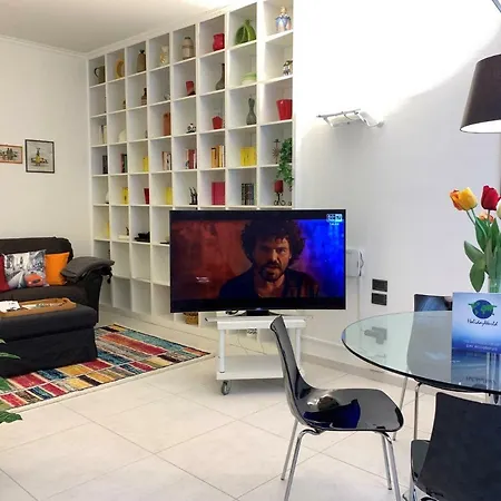 Apartment House Sarzano By World Genoa